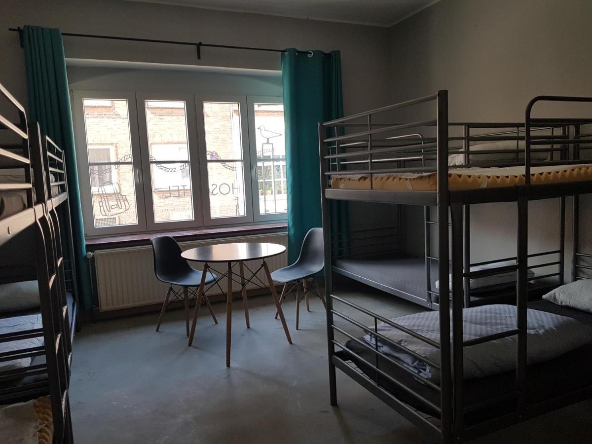 Sleeptide Hostel Husum  Buitenkant foto