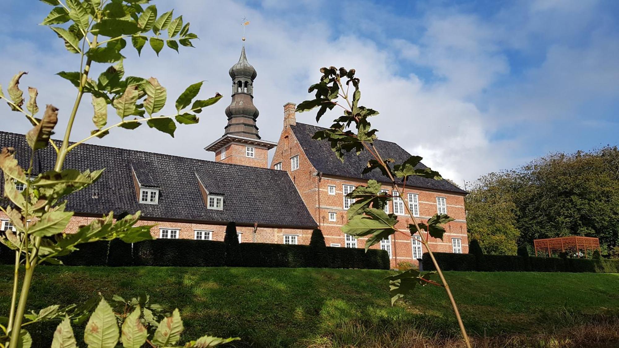 Sleeptide Hostel Husum  Buitenkant foto